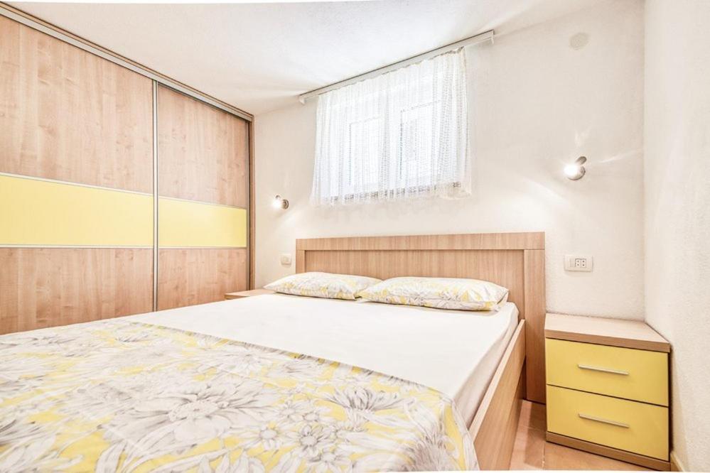 Apartments Gracija Povlja  Eksteriør billede